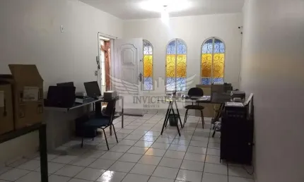 Sobrado com 3 Quartos para Comprar, 184m² - Santa Maria, Santo André/SP.