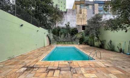 Sobrado com 3 Quartos e Piscina para Alugar, 422m² - Parque Das Nações, Santo André/SP.