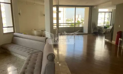 Apartamento com 4 Quartos para Comprar no Edifício Avanhandava, 245m² - Vila Gilda - Santo André/SP