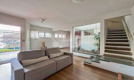 Sobrado Residencial/Comercial com 3 Dormitórios para Locação, 255m² - Centro de Santo André/SP.