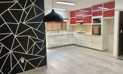 Sobrado com 3 Quartos para comprar, 254m² - Jardim Santo Antônio, Santo André/SP.
