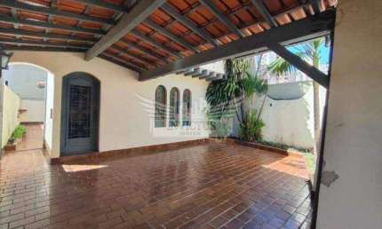 Sobrado Residencial/Comercial para Comprar, 134m² - Vila Assunção, Santo André/SP.