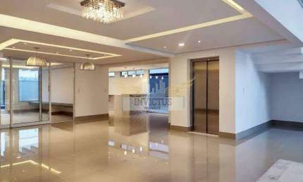 Sobrado de Alto Padrão em Condomínio Fechado com 5 quartos e 4 suítes, 571m² - Bairro Cerâmica, São Caetano do Sul/SP.