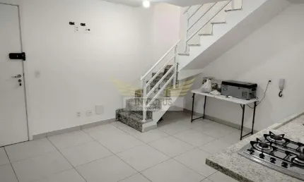 Cobertura sem Condomínio com 2 Quartos para Alugar, 116m² - Vila Pires, Santo André/SP.