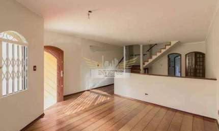 Sobrado com 3 Quartos para Comprar, 226m² - Parque Jaçatuba, Santo André/SP.