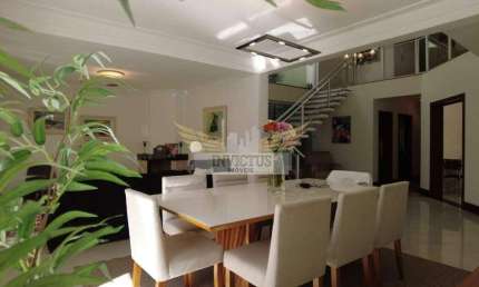 Sobrado com 3 Quartos para Alugar, 360m² - Bairro Jardim, Santo André/SP.