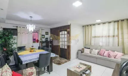 Casa Térrea com 3 Quartos para Alugar, 213m² - Bairro Santa Maria, Santo André/SP.