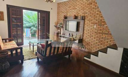 Sobrado com 3 Quartos para Comprar, 157m² - Vila Bastos, Santo André/SP.