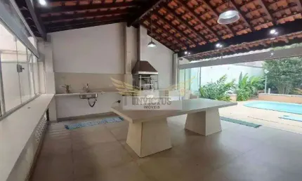Sobrado de Alto Padrão para Comprar, 424m² - Vila Scarpelli, Santo André/SP.