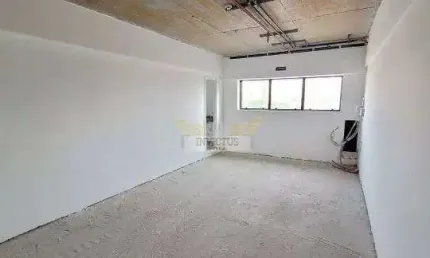 Sala Comercial no Centro Médico e Executivo Jurerê Internacional para Comprar, 31m² - Vila Bocaina, Mauá/SP.