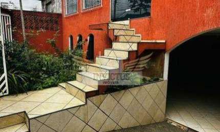 Casa Assobradada com 3 Quartos para Comprar, 311m² - Bairro Paraíso, Santo André/SP.
