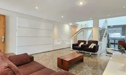 Sobrado com 4 Quartos para Comprar, 201m² - Vila Pinheirinho, Santo André/SP.