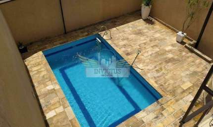 Sobrado com Piscina e 4 Quartos para Comprar, 274m² - Parque das Nações, Santo André/SP.