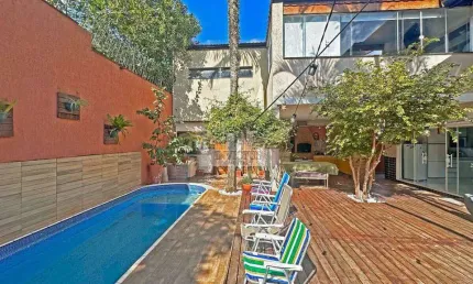 Sobrado com 3 Suítes para Comprar, 403m² - Chácara Inglesa, São Bernardo do Campo/SP.