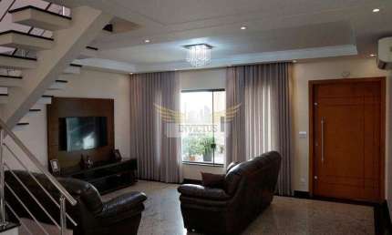 Sobrado com 3 Suítes para Comprar, 247m² - Vila Assunção, Santo André/SP.