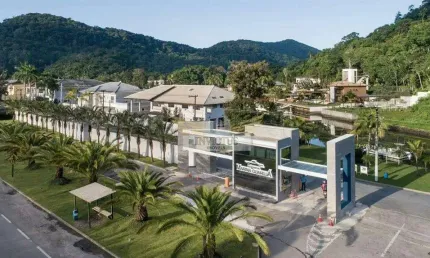 Casa de Condomínio com 5 Suítes para Comprar, 723m² - Balneario Praia do Perequê, Guarujá/SP.