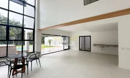 Sobrado em Condomínio Fechado de Alto Padrão com 4 Suítes para Comprar, 399m² - Represa, Ribeirão Pires/SP.