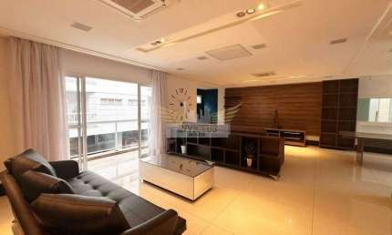 Sobrado em Condomínio Fechado com 4 Quartos para Comprar, 474m² - Vila Gilda, Santo André/SP.