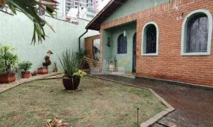 Casa Térrea com 4 Quartos para Comprar, 232m² - Jardim Bela Vista, Santo André/SP.