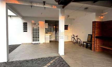 Sobrado com 4 Quartos para Comprar, 221m² - Vila Curuça, Santo André/SP.