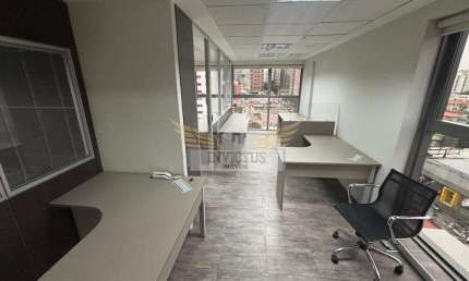 Sala no Edifício Comercial Ateneo para Alugar, 80m² - Vila Guiomar, Santo André/SP.