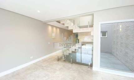 Sobrado NOVO com 3 Suítes para Comprar, 253m² - Santa Terezinha, São Bernardo do Campo/SP.