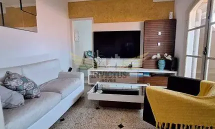 Casa Térrea com 2 Quartos para Comprar, 113m² - Jardim Stella, Santo André/SP.