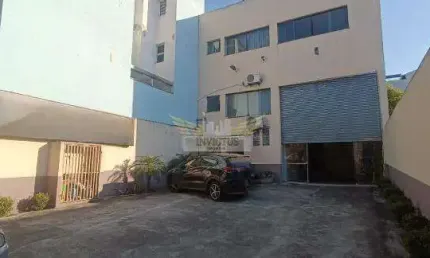 Galpão Comercial para Alugar, 335m² de área útil - Campestre, Santo André/SP.