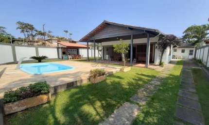 Casa com 4 quartos à venda na Enseada, Guarujá , 234 m2 por R$ 2.200.000