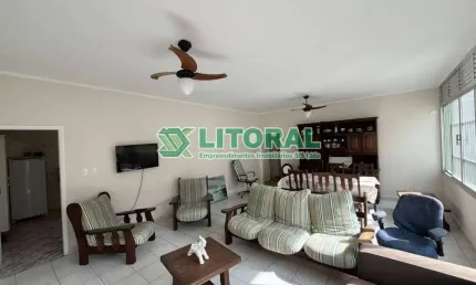Excelente Oportunidade apto c/ 03 dorms á 200m da praia !!