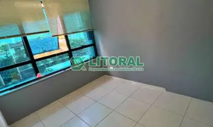 Sala Comercial com Divisória - em Avenida Principal - Portaria