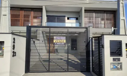 Casa com 2 quartos à venda na Rua Ernesto Ravache, 292, Santo Antônio, Joinville