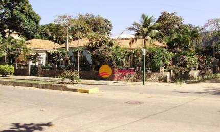 Casa com 4 dormitórios à venda, 233 m² por R$ 5.000.000,00 - Itacoatiara - Niterói/RJ