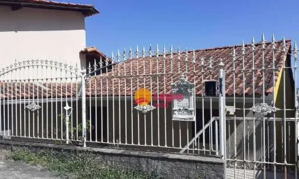 Casa triplex  - santa rosa  sala 3 dormitórios  com varanda e area de lazer vista deslumbrante. para cidade e para a baia de guanabara. 790 mil.
