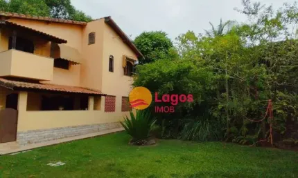 Duas Casas e um terreno plano,  5 dormitórios à venda, 200 m² por R$ 730.000 - Condado de Maricá - Maricá/RJ