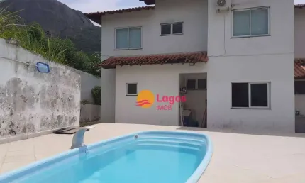 Casa com 4 quartos, 275 m² por R$ 850.000 - Recanto de Itaipuaçu - Maricá/RJ