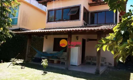 Casa com 3 dormitórios à venda, 200 m² por R$ 950.000,00 - Itaipu - Niterói/RJ