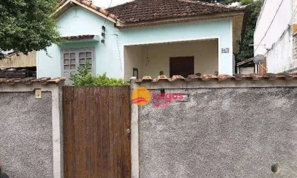 Casa linear em amplo terreno plano, bem localizada, 02 qts., 400 m², R$ 800.000,00 - Alcântara - São Gonçalo/RJ