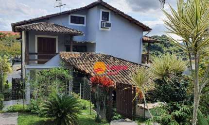 Casa com 4 dormitórios à venda, 220 m² por R$ 930.000,00 - Pendotiba - Niterói/RJ