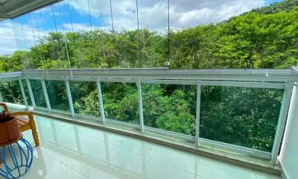 Apartamento com 3 dormitórios à venda, 105 m² por R$ 1.200.000,00 - Camboinhas - Niterói/RJ