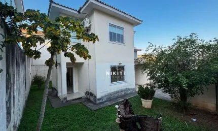 Casa com 3 dormitórios à venda, 122 m² por R$ 780.000,00 - Itaipu - Niterói/RJ