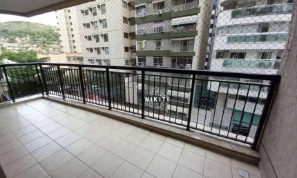 Apartamento de 2 quartos, suite,3° quarto reversível e dependências, varandão, vaga
