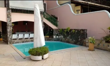 Casa com 4 dormitórios à venda, 491 m² por R$ 1.500.000,00 - Camboinhas - Niterói/RJ