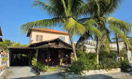 Casa com 4 dormitórios para alugar, 200 m² por R$ 2.705/mês - São José de Imbassai - Maricá/RJ
