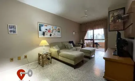 COBERTURA LOCALIZADA EM UMA DAS AVENIDAS PRINCIPAIS