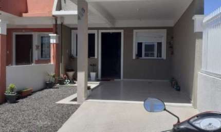 CASA MOBILIADA COM 2 DORMITÓRIOS NO BAIRRO ZONA NOVA EM TRAMANDAÍ