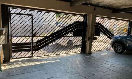 Sobrado com 3 dormitórios, 313 m² - venda por R$ 800.000,00 ou aluguel por R$ 6.900,00/mês - Centro - Diadema/SP