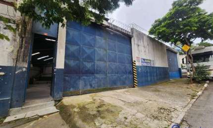 Barracão / Galpão / Depósito com 8 salas para alugar na Rua Almirante Cockrane, 87, Centro, Diadema