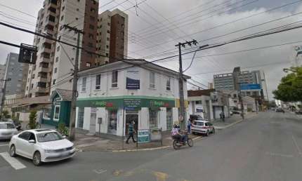 Sala comercial com 3 salas para alugar na Rua Lages, 649, Centro, Joinville