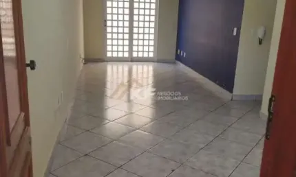 Apartamento térreo com quintal 02 dormitórios - Vila Monte Alegre - Ribeirão Preto/SP.